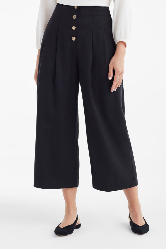 VETTA 0 / Black The Button Fly Culottes capsule wardrobe