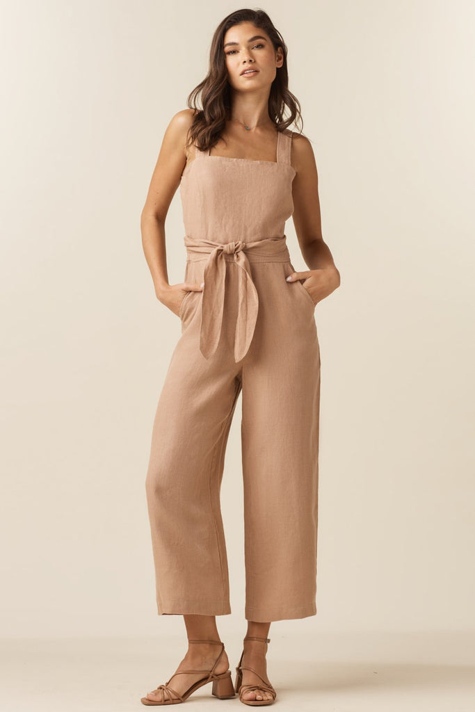 VETTA 0 / Dusty Blush The Linen Two Piece Apron Jumpsuit capsule wardrobe