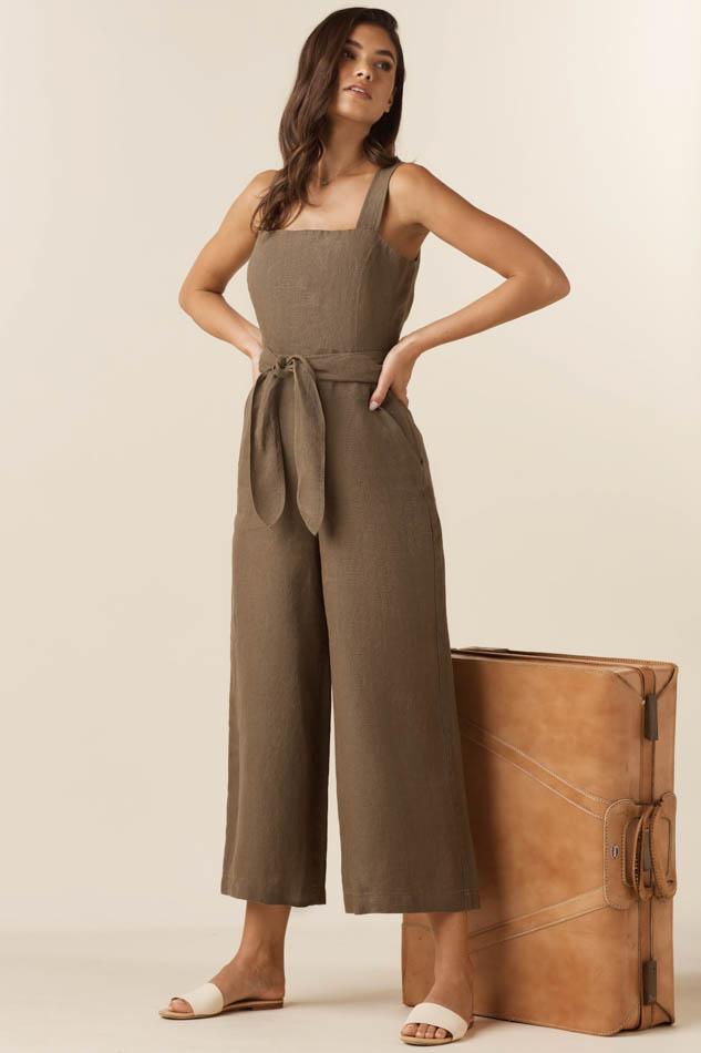 VETTA 0 / Dusty Green The Linen Two Piece Apron Jumpsuit capsule wardrobe