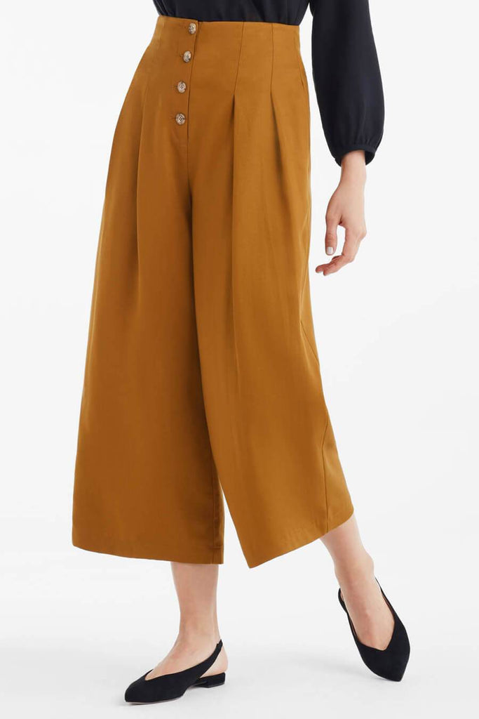 VETTA 0 / Gold The Button Fly Culottes capsule wardrobe