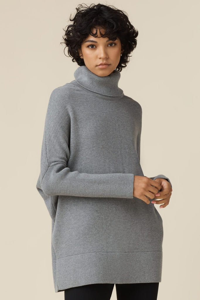 VETTA Apparel & Accessories The Oversized Sweater capsule wardrobe