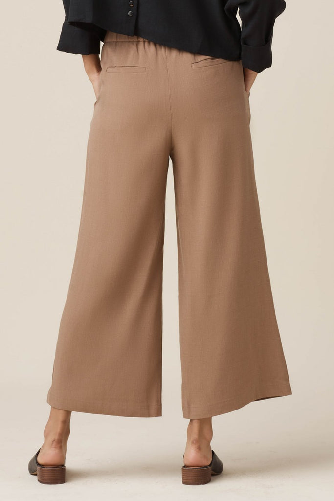 VETTA Apparel & Accessories The Wide Leg Crop Pant capsule wardrobe