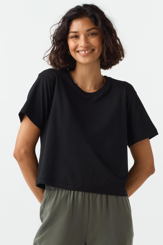 VETTA apparel The Boxy Cropped Tee capsule wardrobe