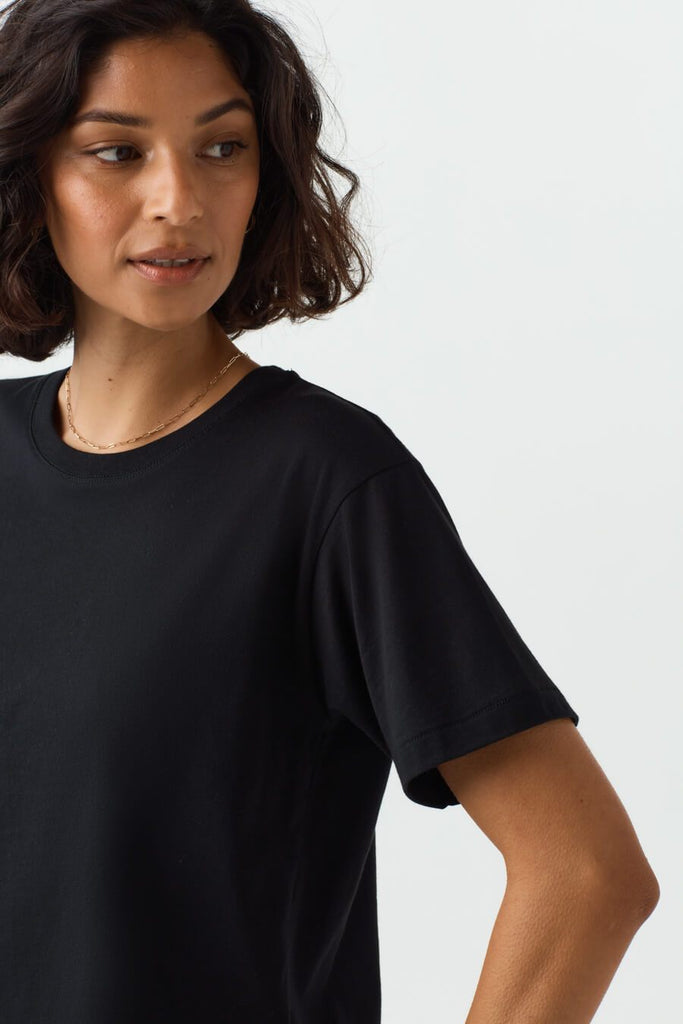 VETTA apparel The Boxy Cropped Tee capsule wardrobe