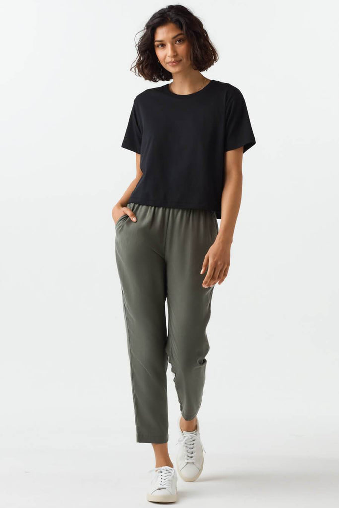 VETTA apparel The Boxy Cropped Tee capsule wardrobe