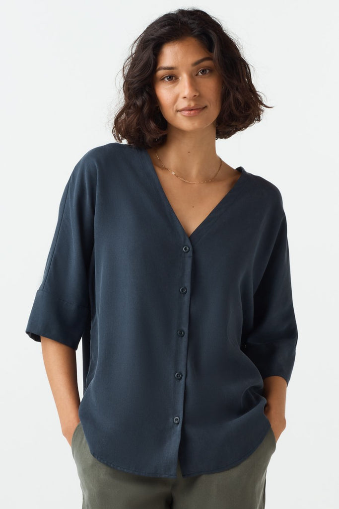 VETTA apparel The Boyfriend Shirt capsule wardrobe