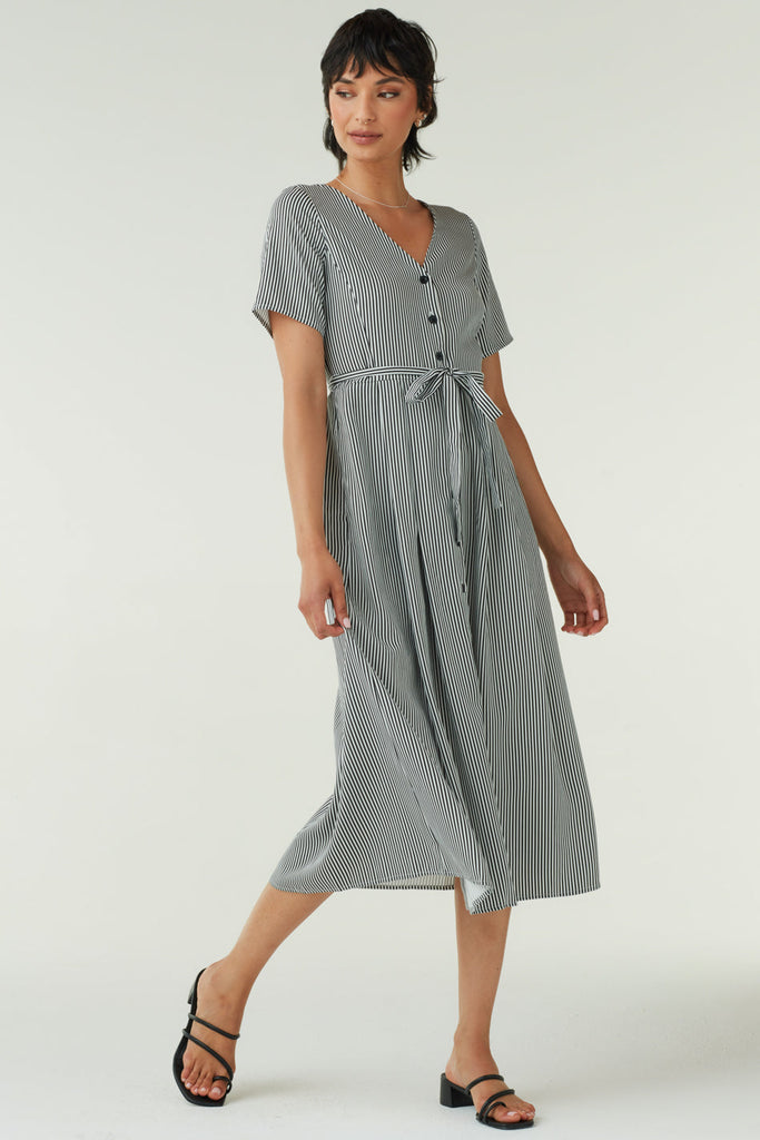 VETTA apparel The Button Up Midi Dress capsule wardrobe