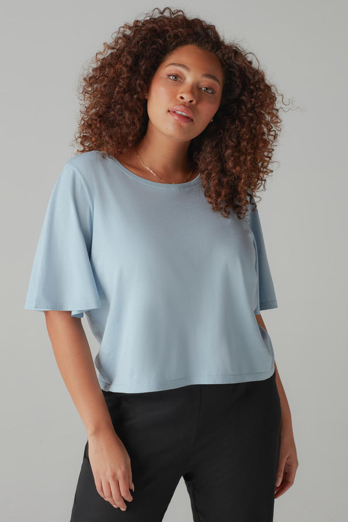 VETTA apparel The Cropped Flutter Tee capsule wardrobe