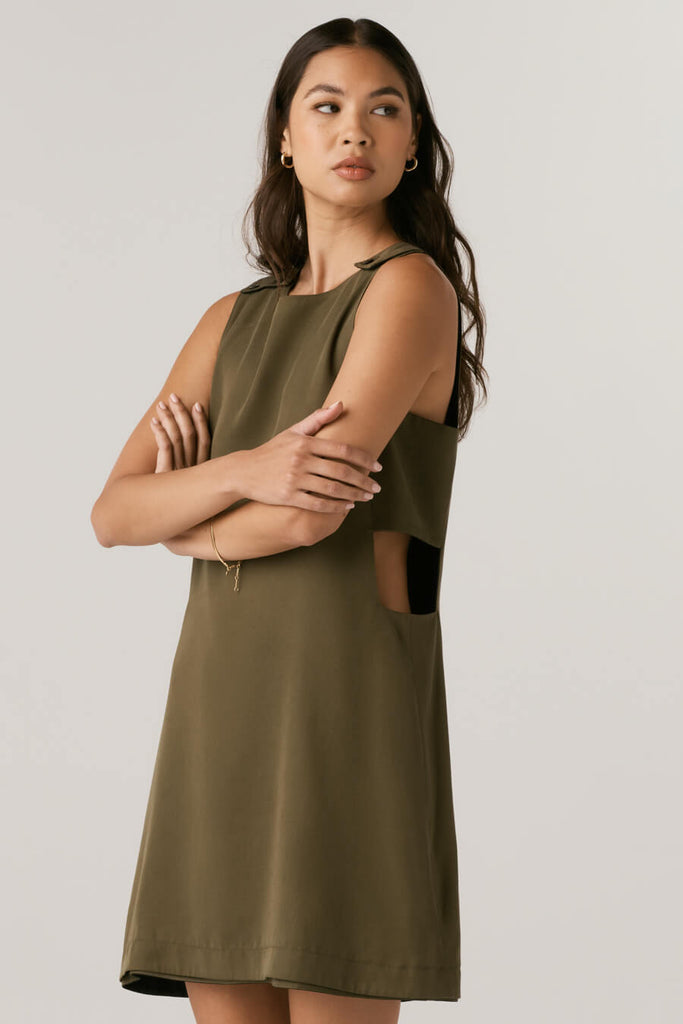 VETTA apparel The Cutout Jumper Dress capsule wardrobe