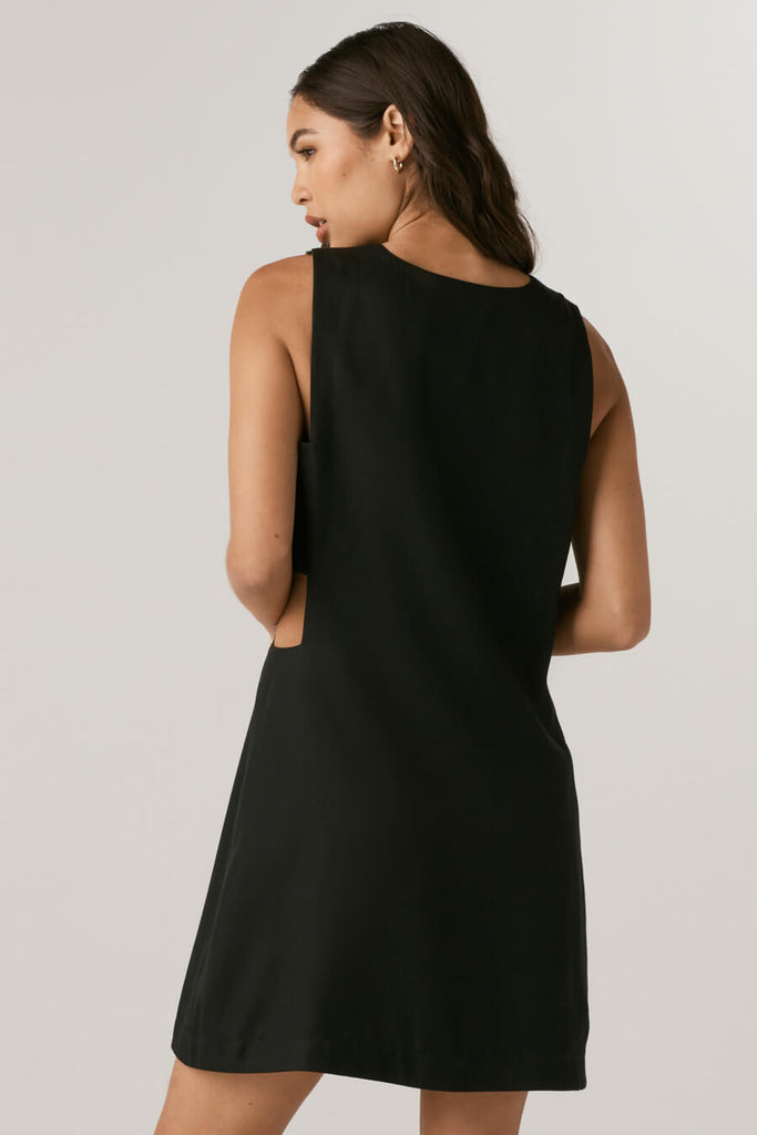 VETTA apparel The Cutout Jumper Dress capsule wardrobe