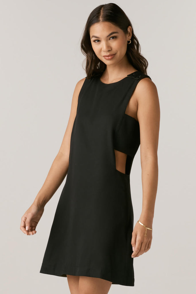 VETTA apparel The Cutout Jumper Dress capsule wardrobe