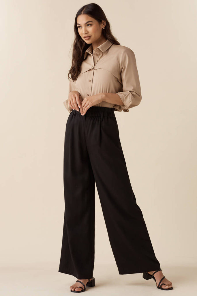 VETTA apparel The Elastic Waist Trouser capsule wardrobe