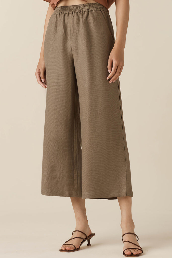 VETTA apparel The Elastic Waist Wide Leg Pant capsule wardrobe