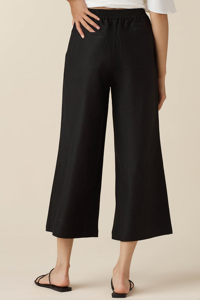 VETTA apparel The Elastic Waist Wide Leg Pant capsule wardrobe
