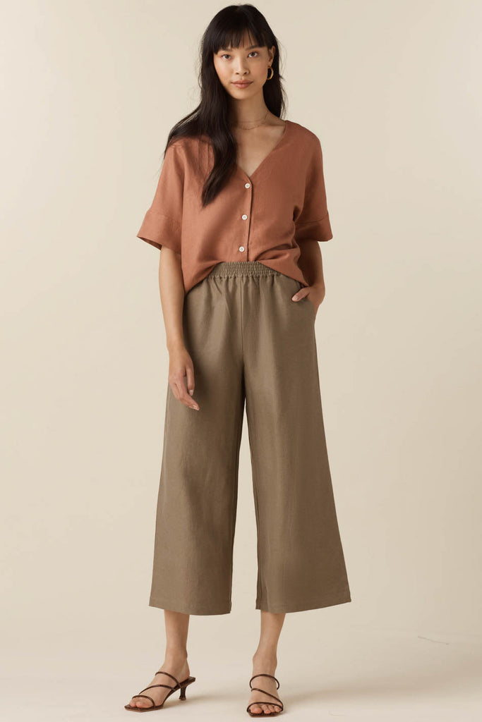 VETTA apparel The Elastic Waist Wide Leg Pant capsule wardrobe