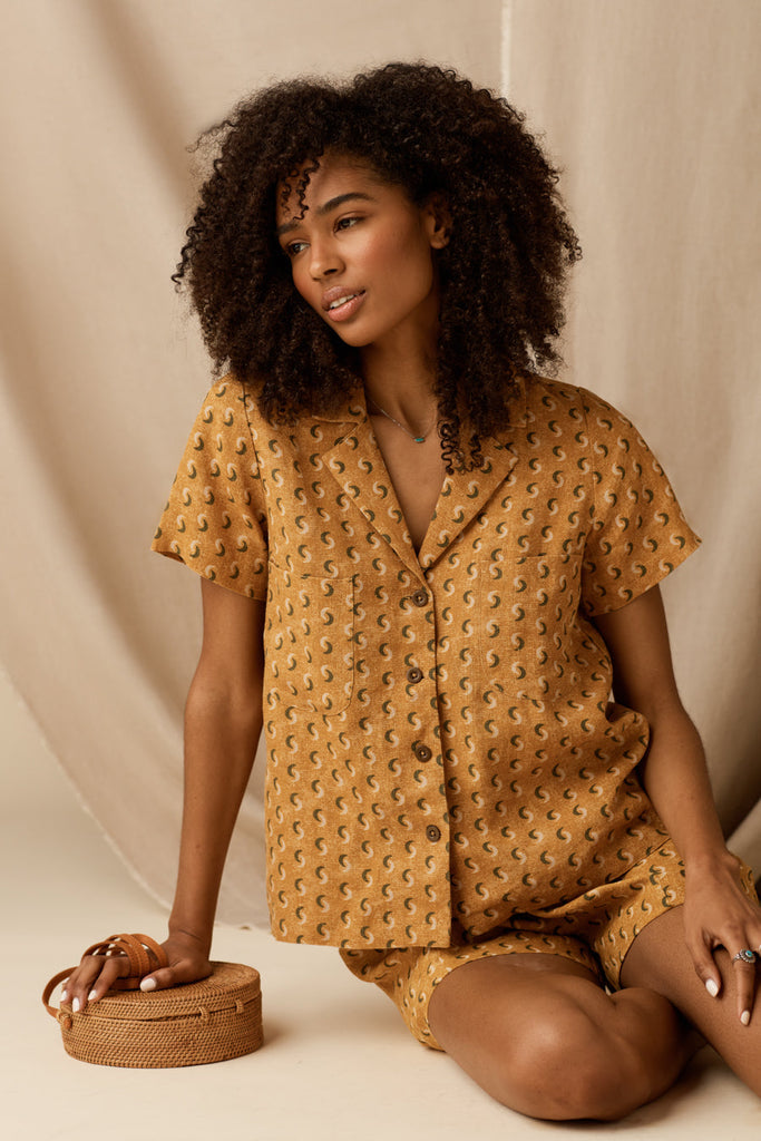 VETTA apparel The Linen Collared Shirt capsule wardrobe