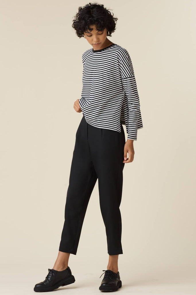 VETTA apparel The Paperbag Tie Pant capsule wardrobe