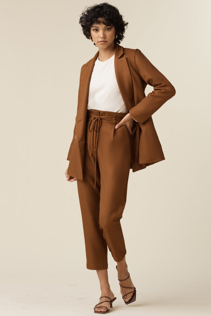 VETTA apparel The Paperbag Tie Pant capsule wardrobe