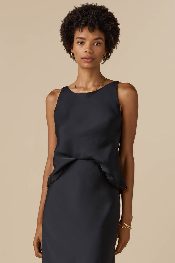 VETTA apparel The Reversible Cropped Tank capsule wardrobe