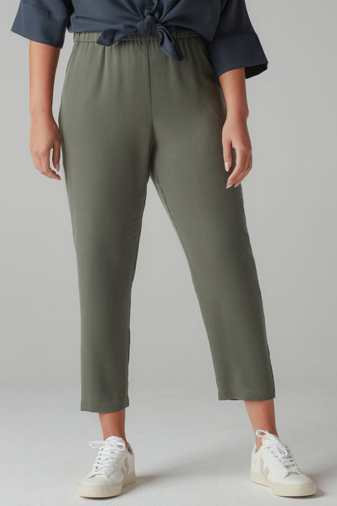 VETTA apparel The Tencel Tapered Pant capsule wardrobe