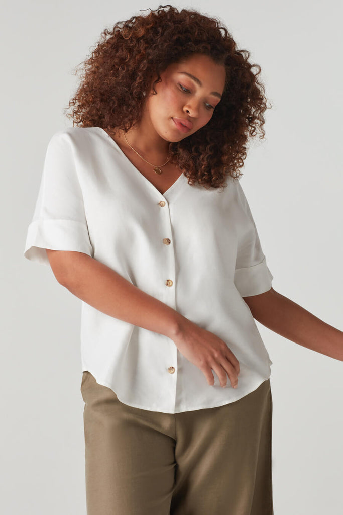 VETTA apparel The Textured Girlfriend Shirt capsule wardrobe
