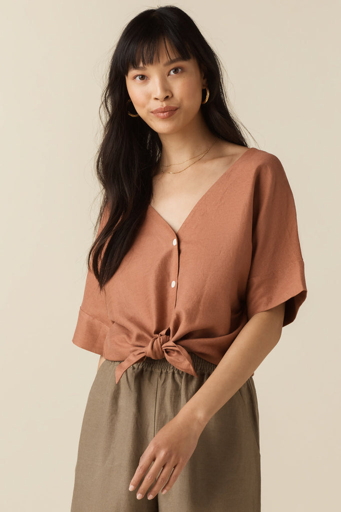 VETTA apparel The Textured Girlfriend Shirt capsule wardrobe