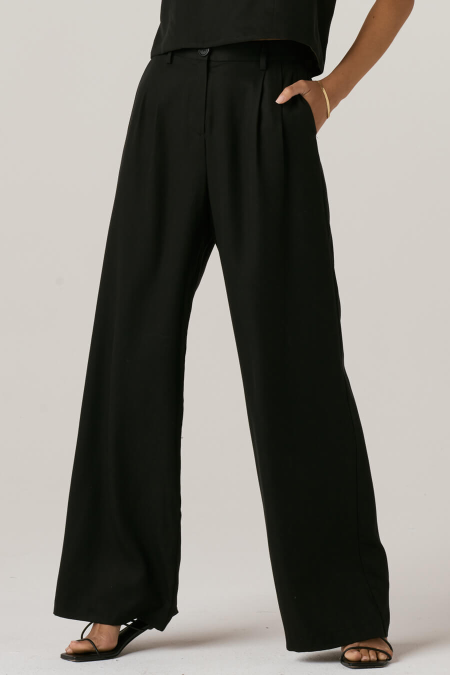 V by Very Wide Leg Trouser - Black