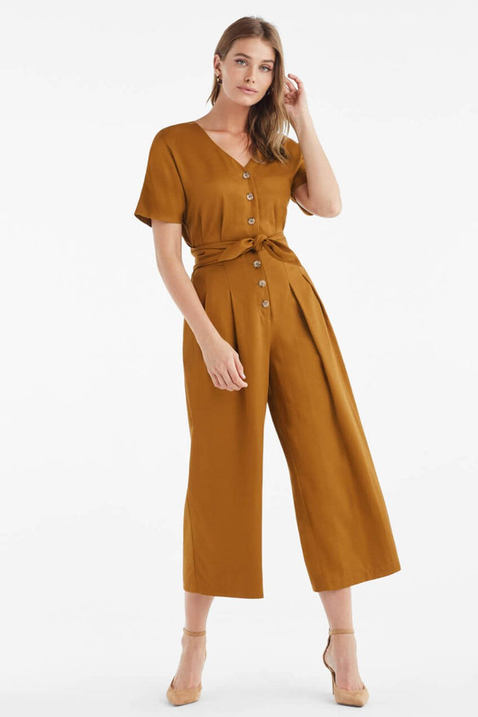 VETTA The Button Fly Culottes capsule wardrobe