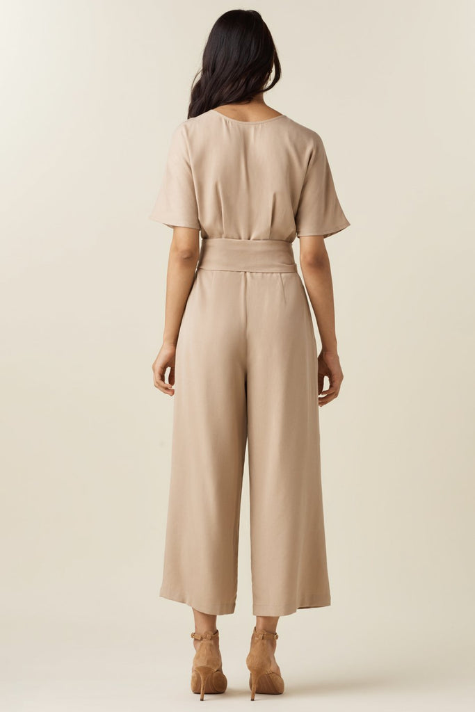 VETTA The Button Fly Culottes capsule wardrobe