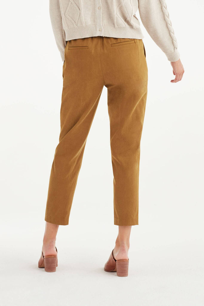 VETTA The Canvas Tapered Pant capsule wardrobe