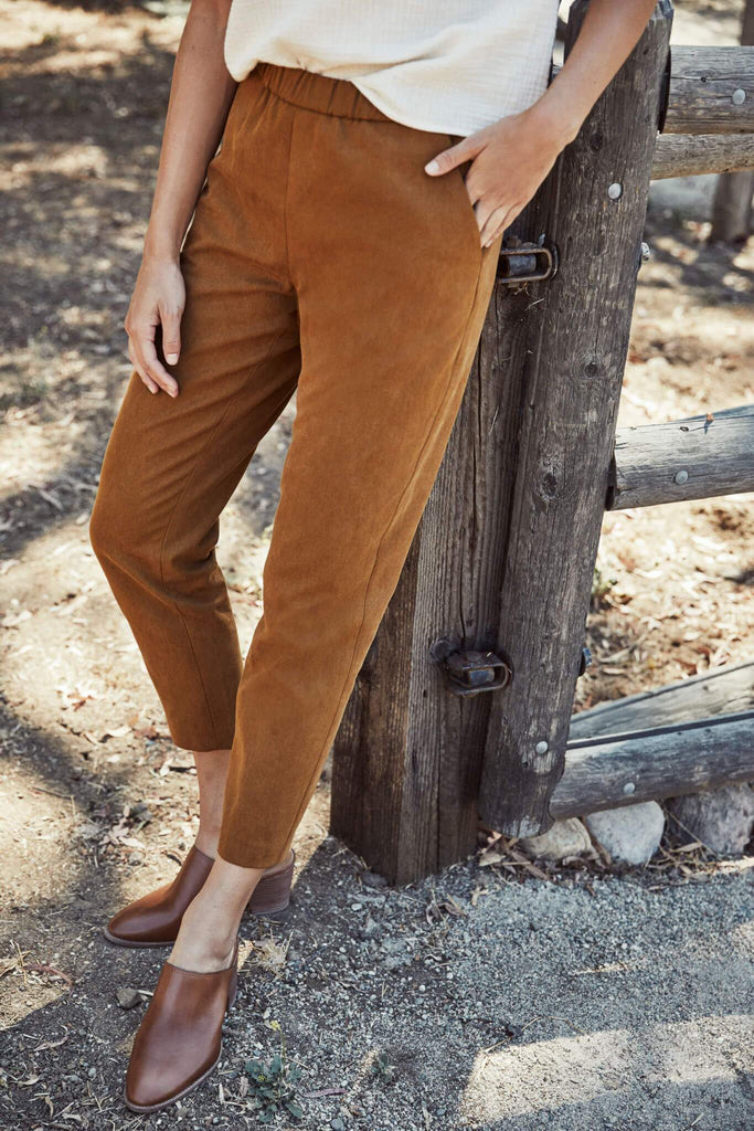 VETTA The Canvas Tapered Pant capsule wardrobe