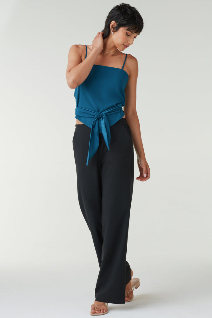 VETTA The Convertible Bandana Tank capsule wardrobe
