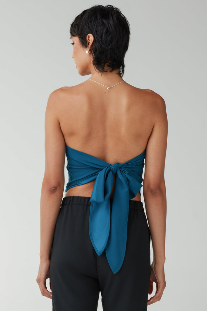 VETTA The Convertible Bandana Tank capsule wardrobe
