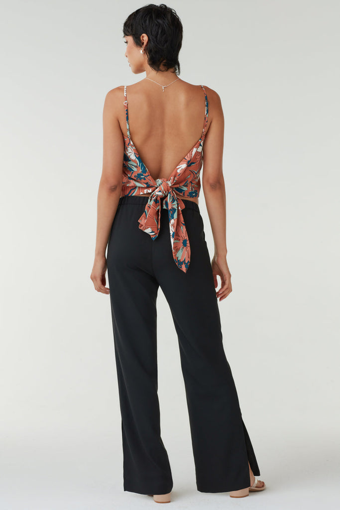 VETTA The Convertible Bandana Tank capsule wardrobe
