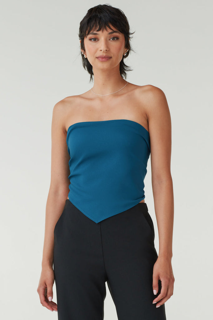 VETTA The Convertible Bandana Tank capsule wardrobe