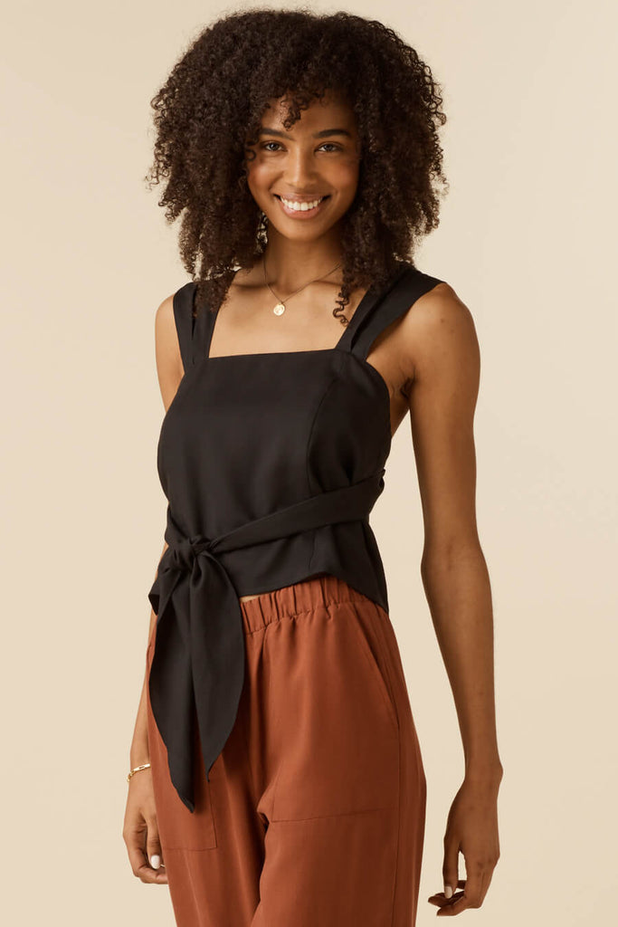 VETTA The Convertible Tie Tank capsule wardrobe