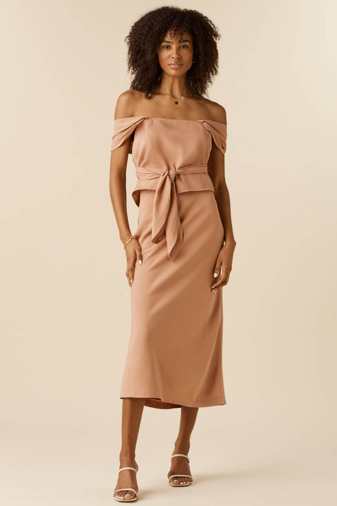 VETTA The Convertible Tie Tank capsule wardrobe