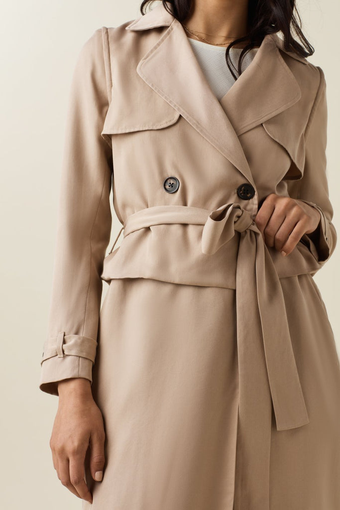 VETTA The Convertible Trench capsule wardrobe