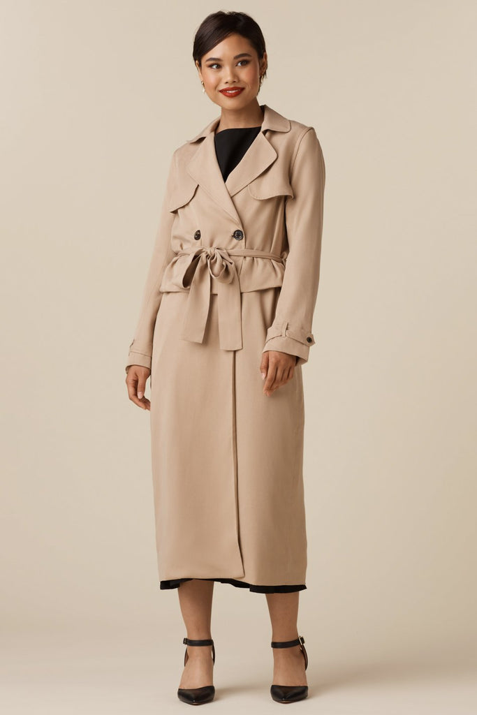 VETTA The Convertible Trench capsule wardrobe