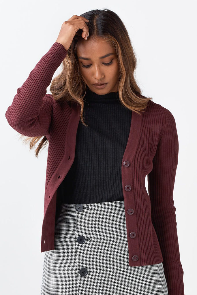 VETTA The Fitted Ribbed Cardigan capsule wardrobe