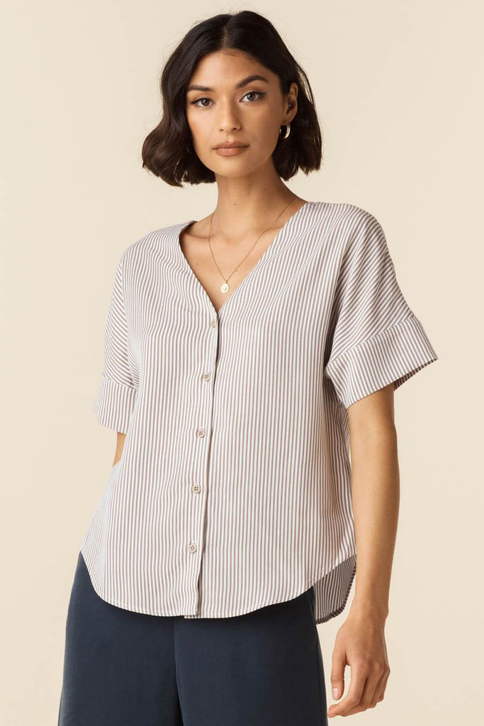 VETTA The Girlfriend Shirt capsule wardrobe