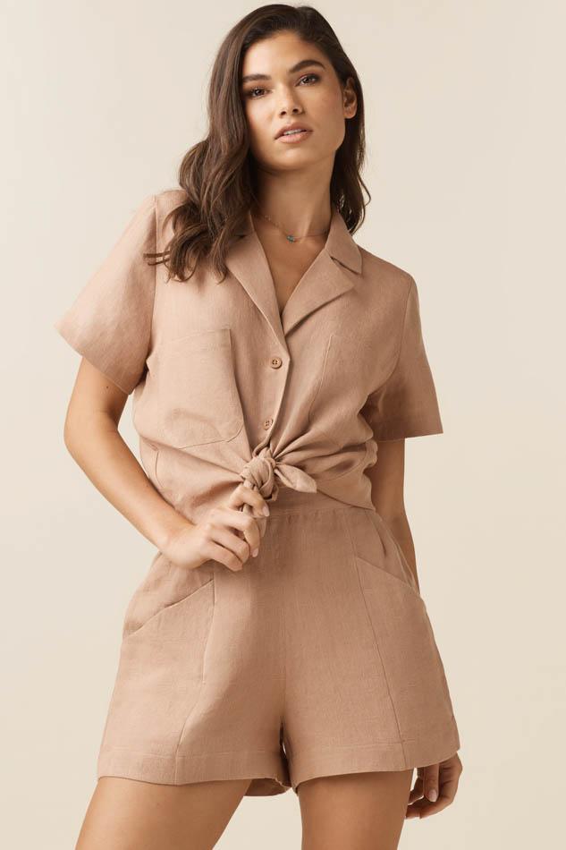 VETTA The Linen Collared Shirt capsule wardrobe