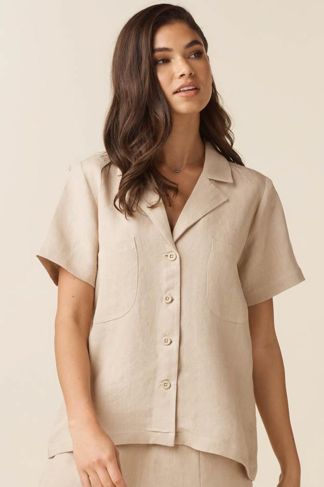 VETTA The Linen Collared Shirt capsule wardrobe