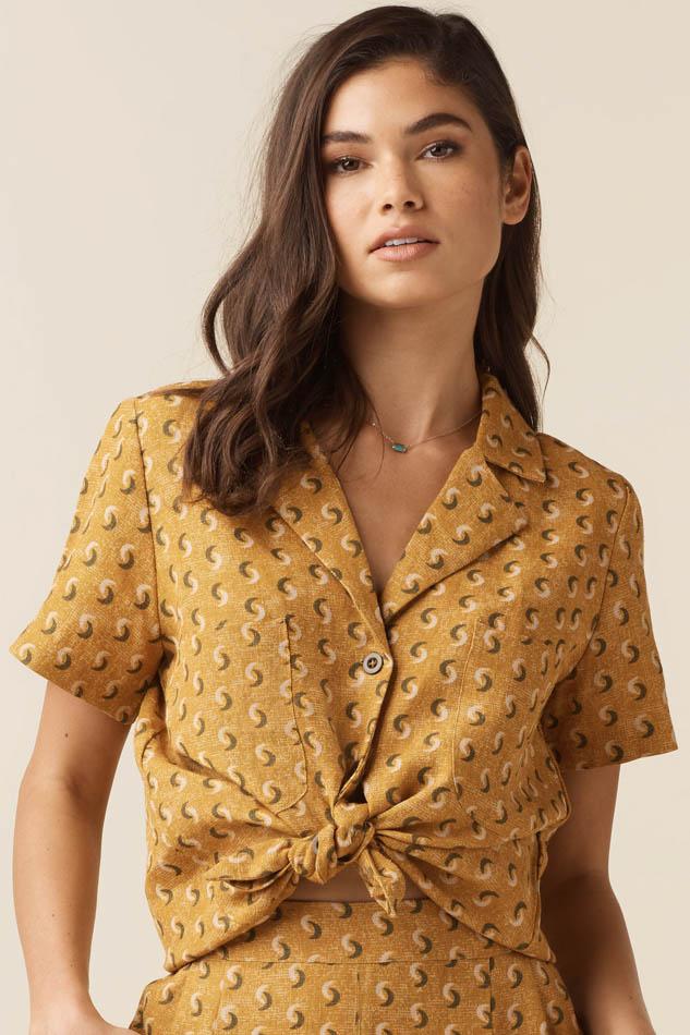 VETTA The Linen Collared Shirt capsule wardrobe