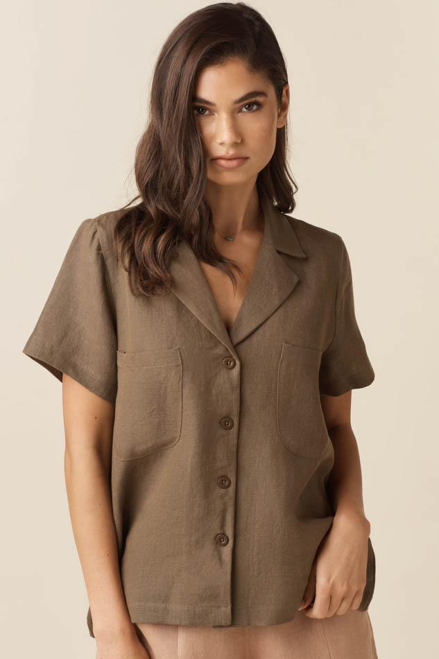 VETTA The Linen Collared Shirt capsule wardrobe