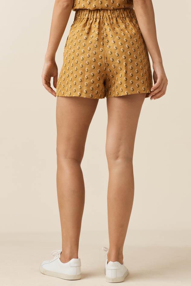 VETTA The Linen Short capsule wardrobe