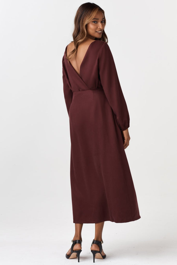VETTA The Midi Wrap Skirt capsule wardrobe