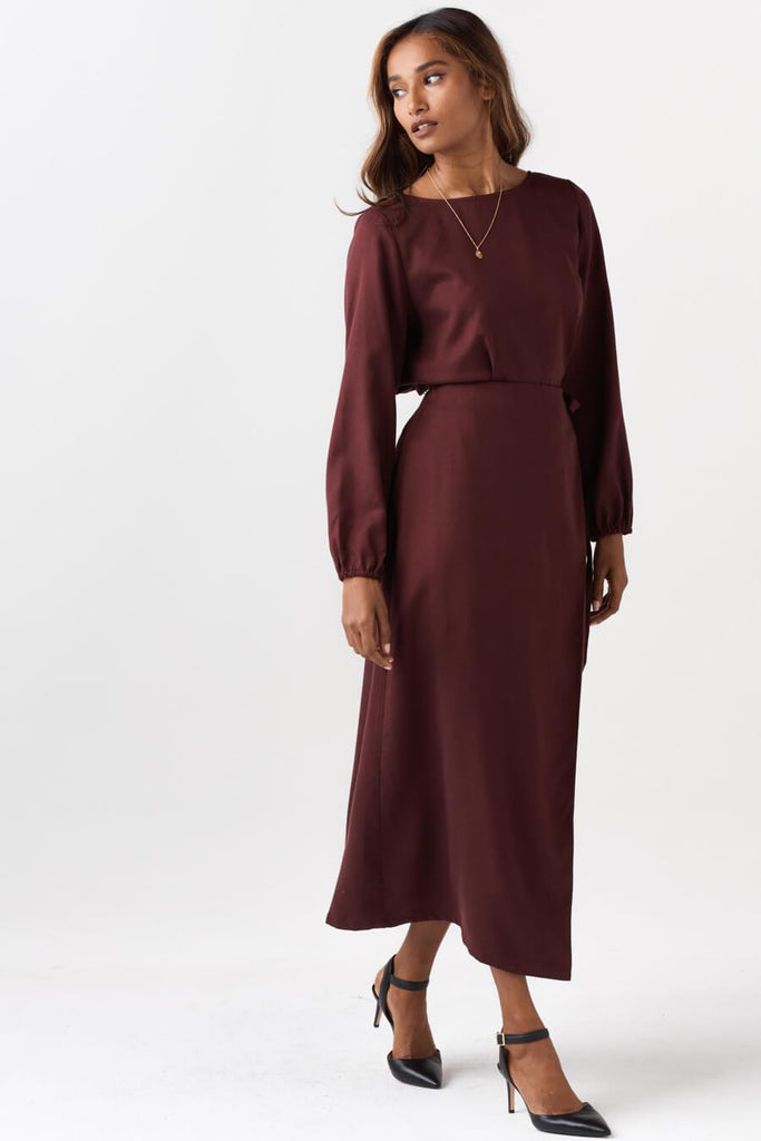 VETTA The Midi Wrap Skirt capsule wardrobe