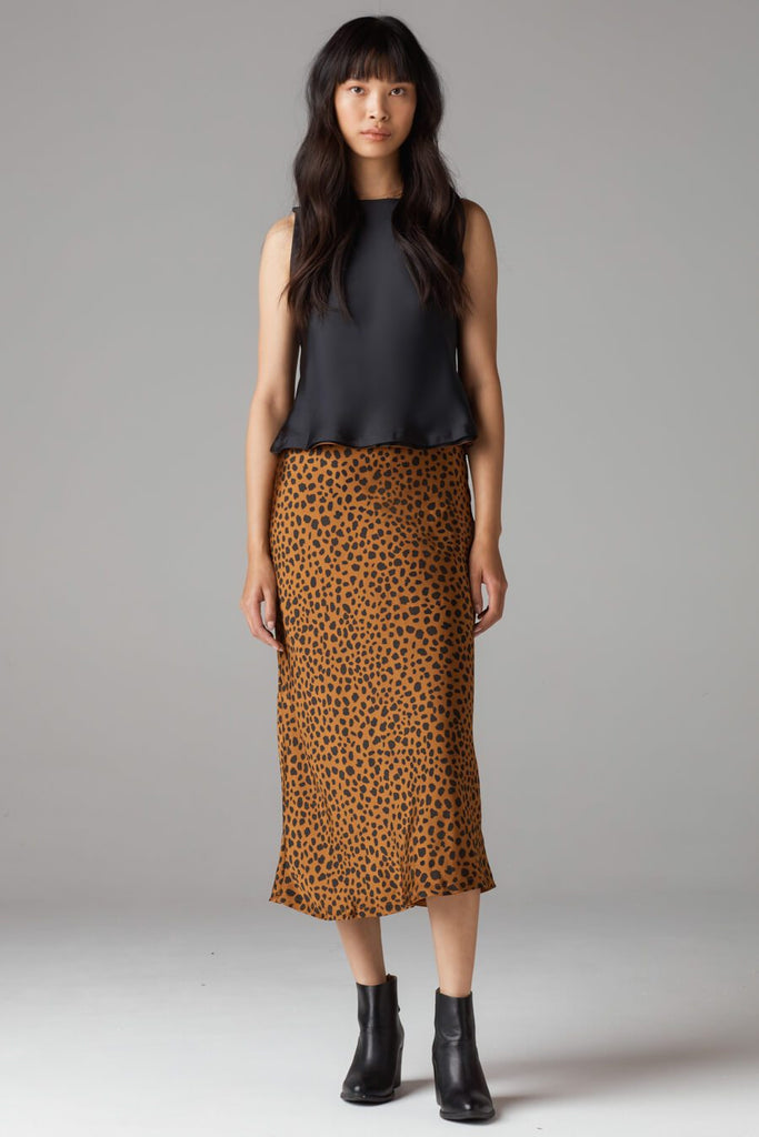 VETTA The Reversible Cropped Tank capsule wardrobe