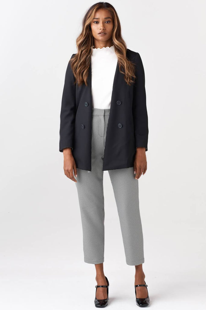 VETTA The Reversible Oversized Blazer capsule wardrobe